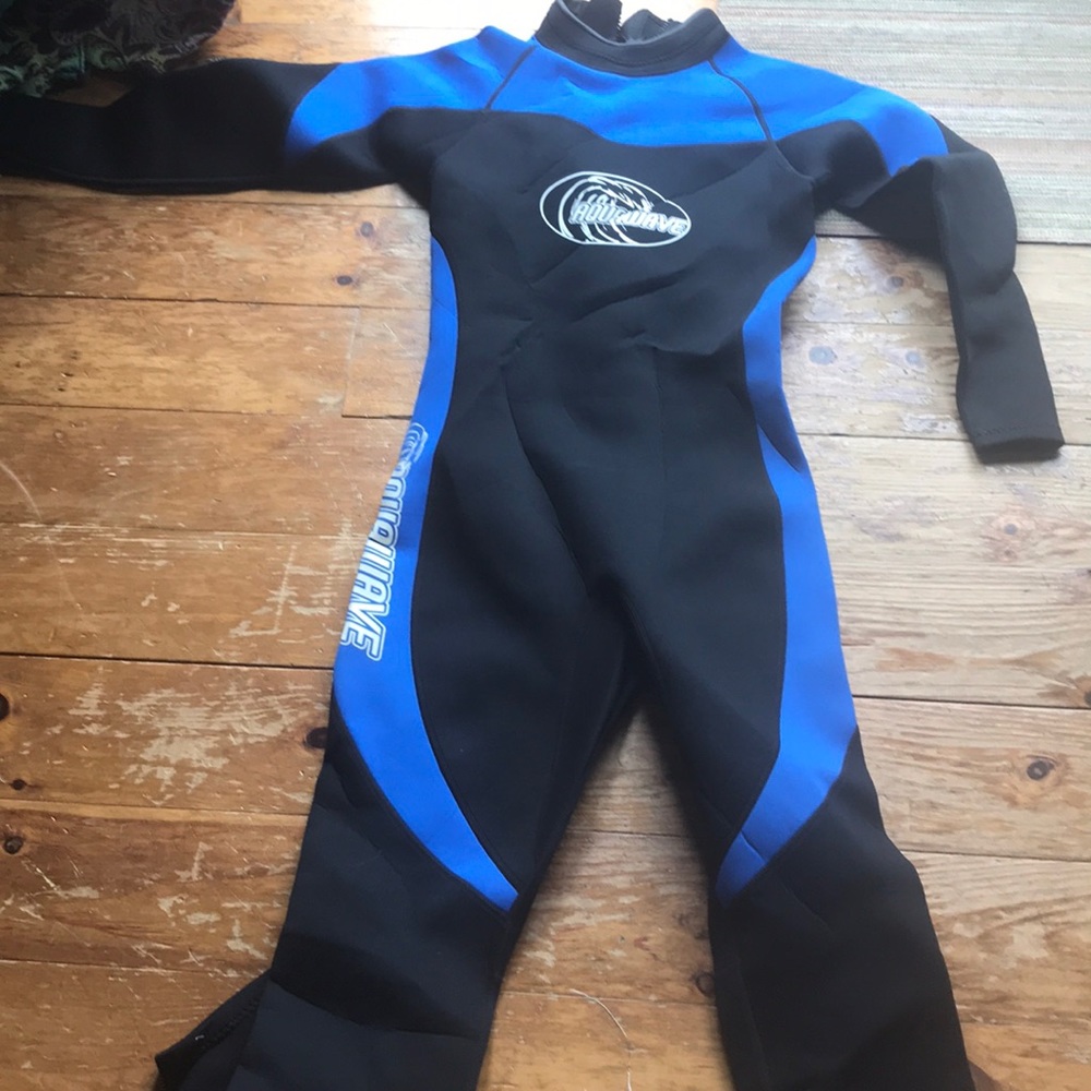 long sleeve wet suit